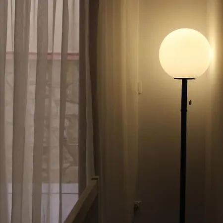 Rodon2 - Two Bedroom * アフィトス